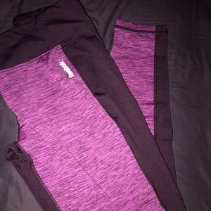 EUC Reebok leggings. Size large